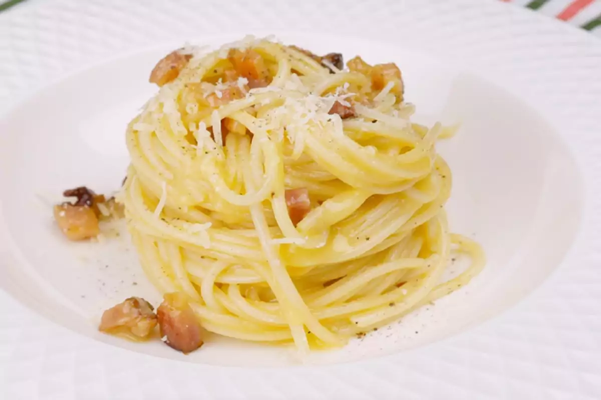 Macarrão à Carbonara