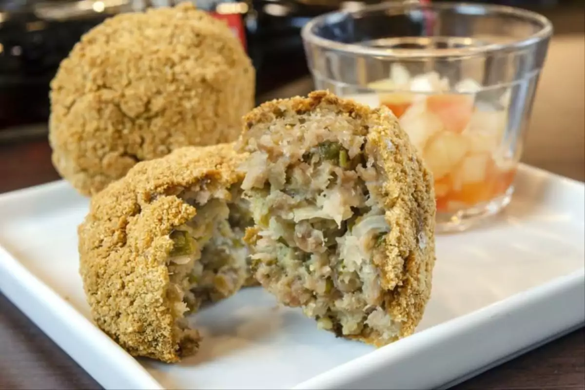 Bolinho Japonês de Carne