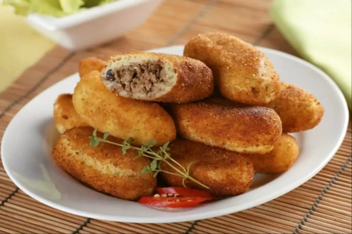 Bolinho de Batata com Carne Moída